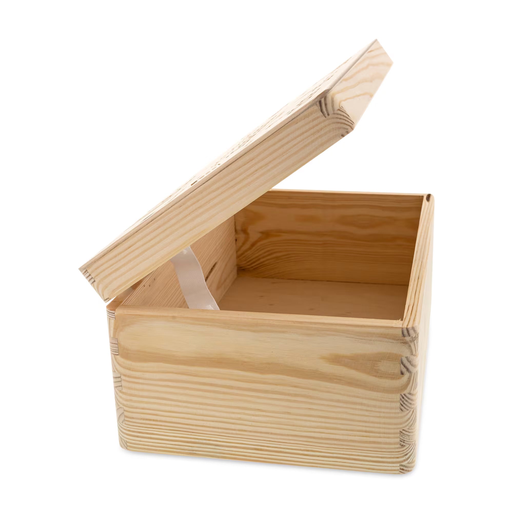 Erinnerungskiste aus Holz mit individueller Gravur