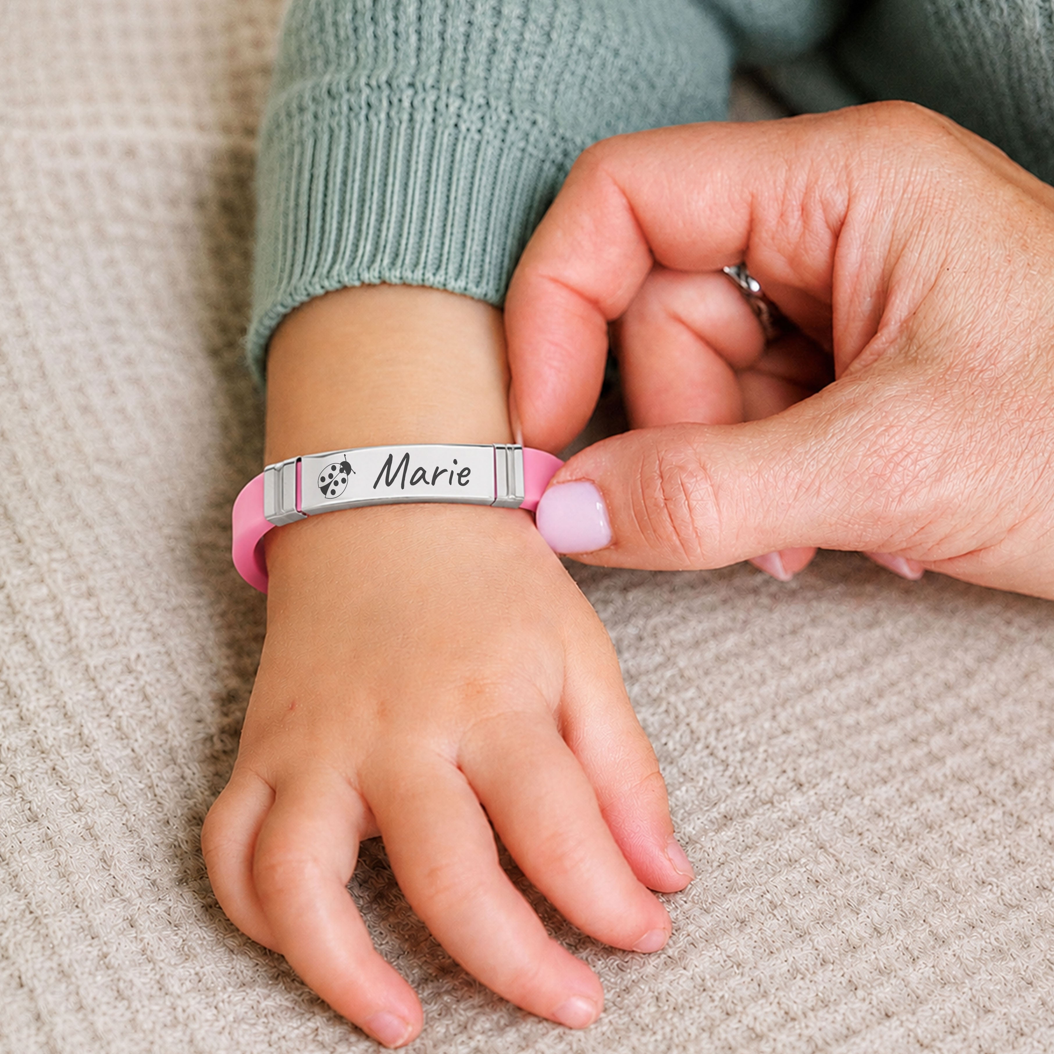SOS-Armband für Kinder und Senioren / Kinderarmband in 4 Farben
